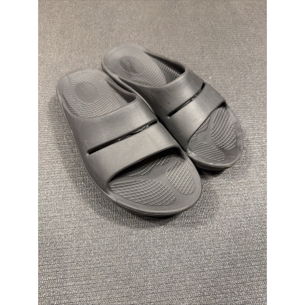 Oofos OOAHH Unisex' M5 W7 Recovery Slide Black